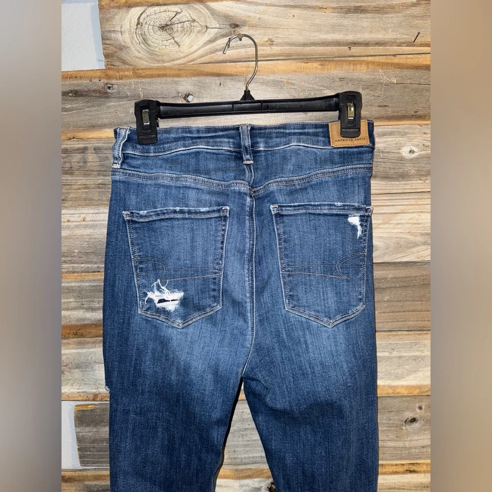 American Eagle- women’s- size 8- skinny jeans- high waisted - Picture 3 of 5